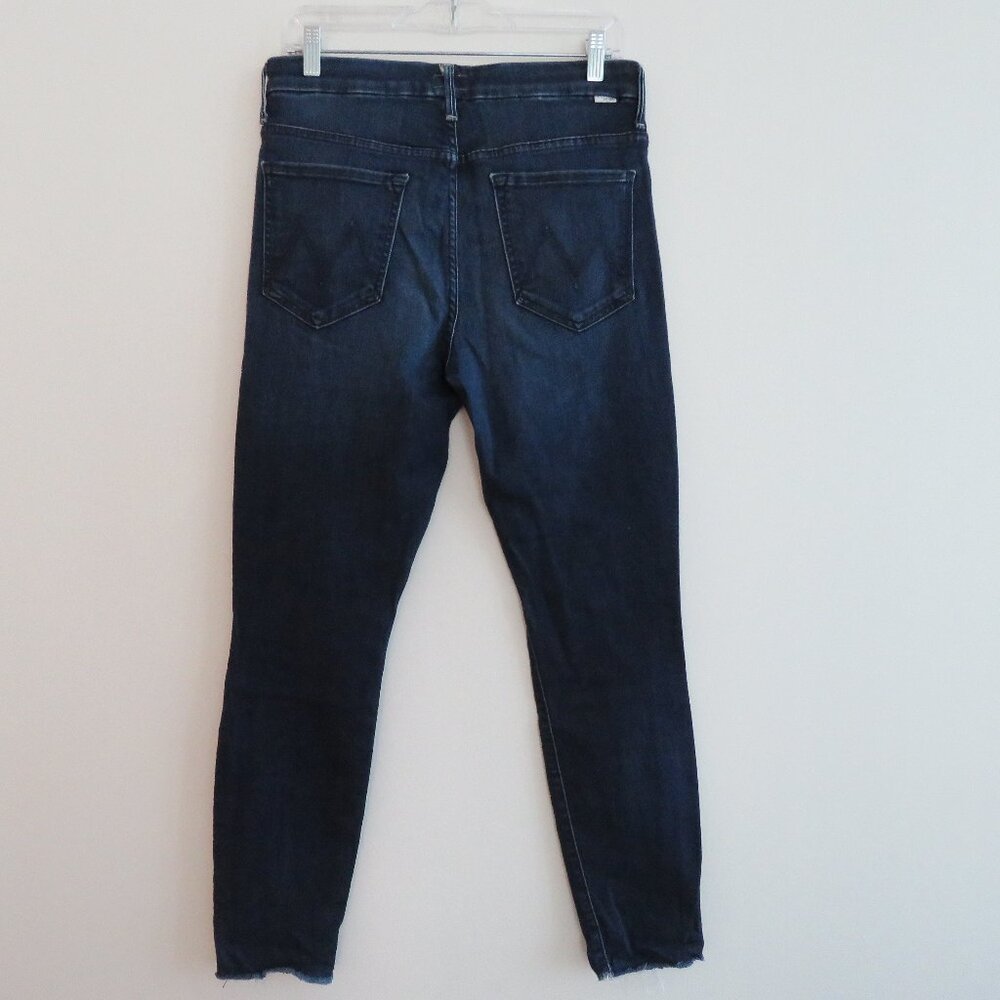 MOTHER High Waisted Looker Ankle Fray Jeans in Tongue and Chic - Size 30 - Picture 10 of 16